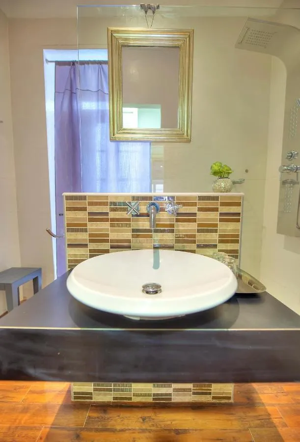 Chic 2Bedroom Apartment Near Sliema Ferries Cesi1-1 0*,