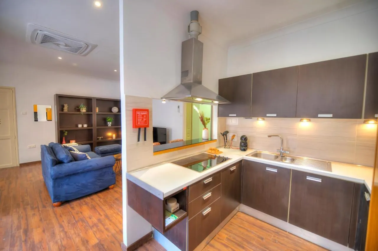 Chic 2Bedroom Apartment Near Sliema Ferries Cesi1-1 0*,  Malta