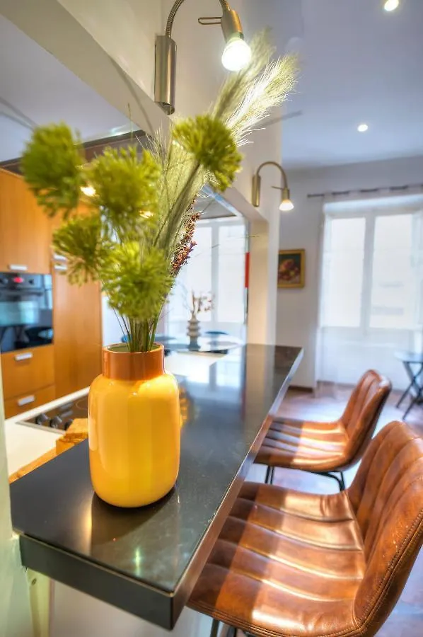 Chic 2Bedroom Apartment Near Sliema Ferries Cesi1-1