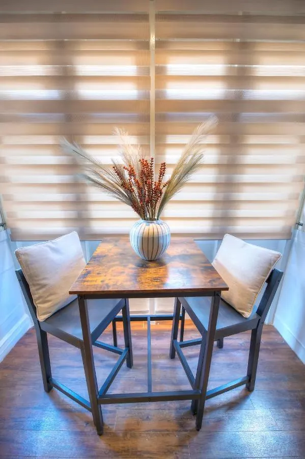 Chic 2Bedroom Apartment Near Sliema Ferries Cesi1-1 0*,